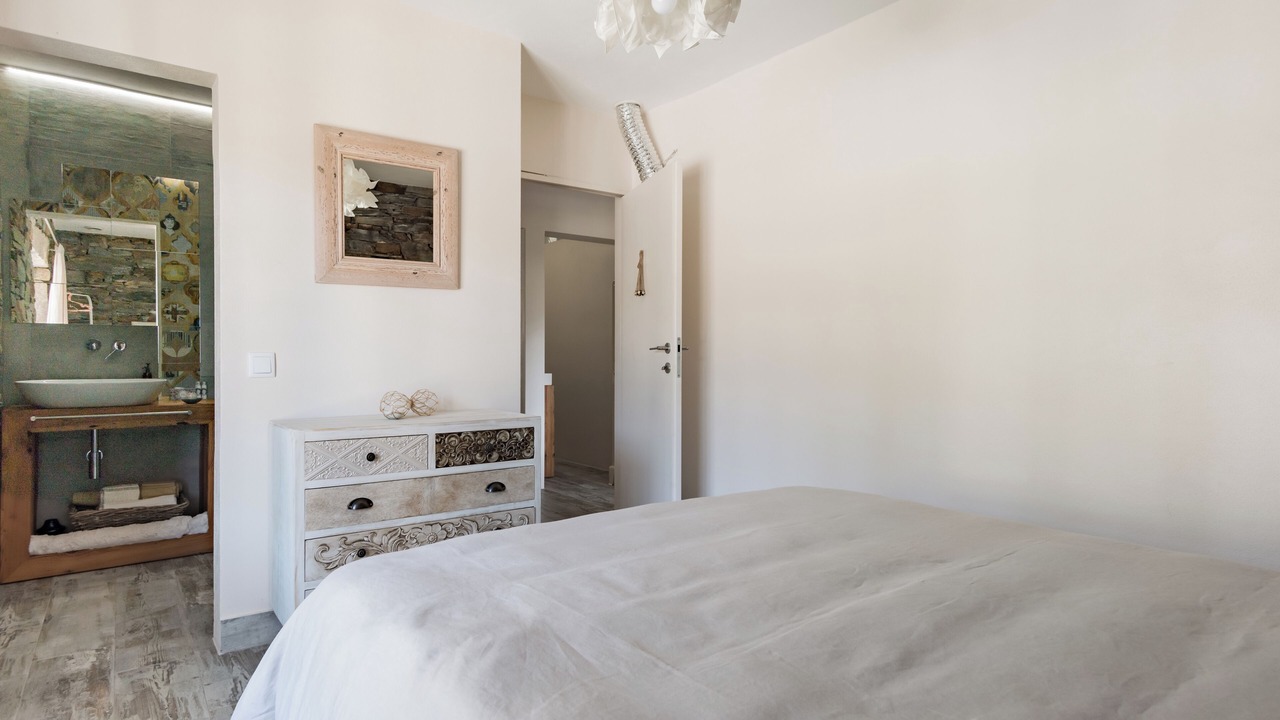Photo of Bedroom in Tondela