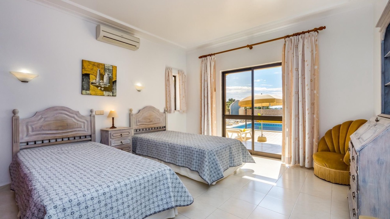 Photo of Bedroom in Vale de Parra