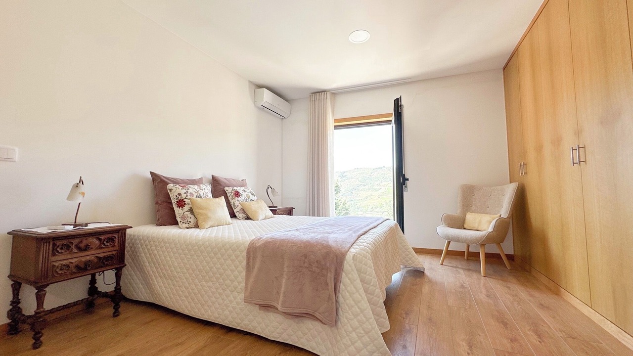 Photo of Bedroom in Vale de Mendiz