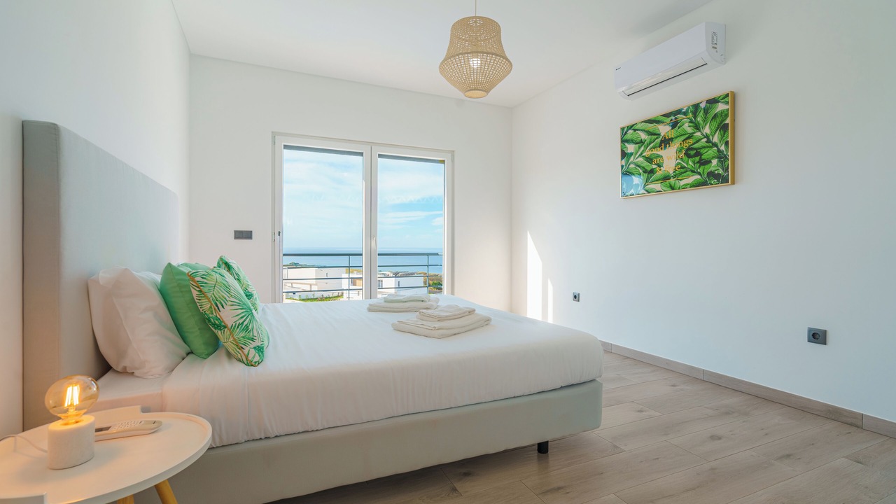Photo of Bedroom in Atalaia de Cima