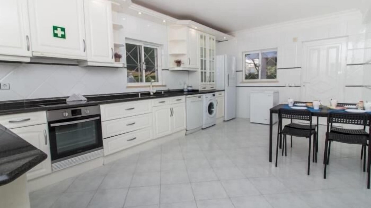 Photo of Kitchen in Quarteira