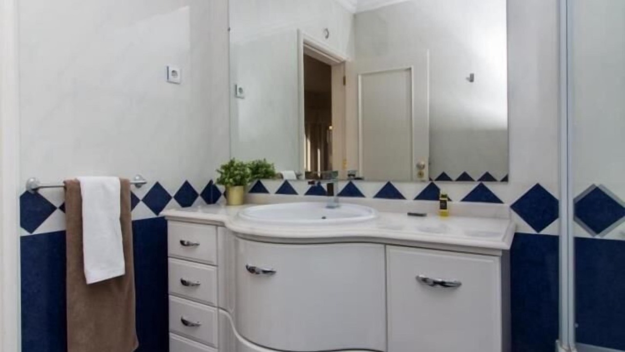 Photo of Bathroom in Quarteira