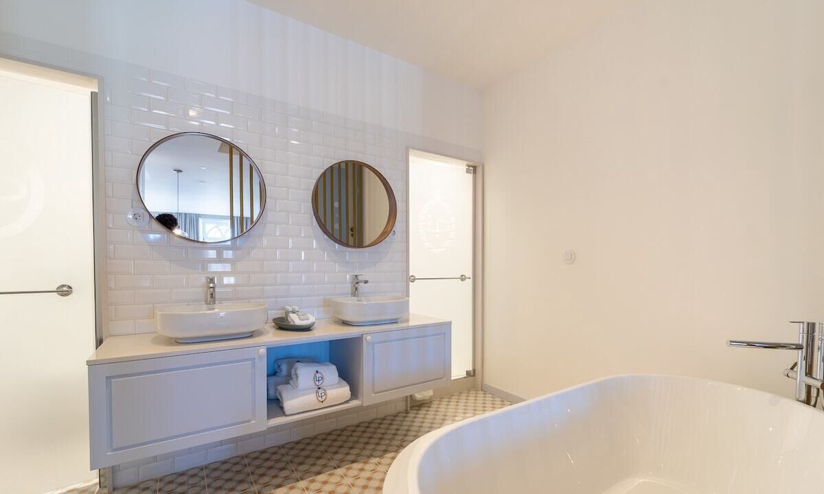 Photo of Bathroom in Sao Joao do Souto