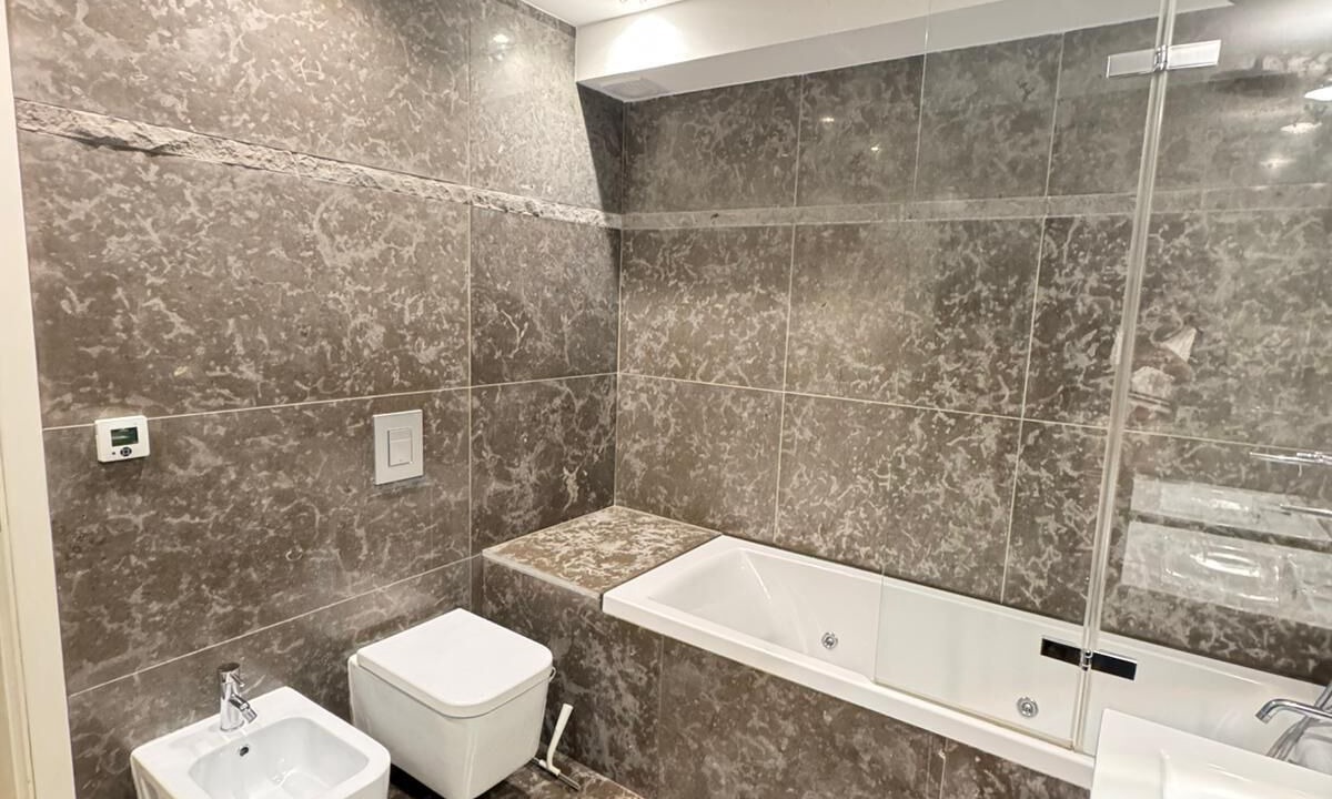 Photo of Bathroom in Estoril