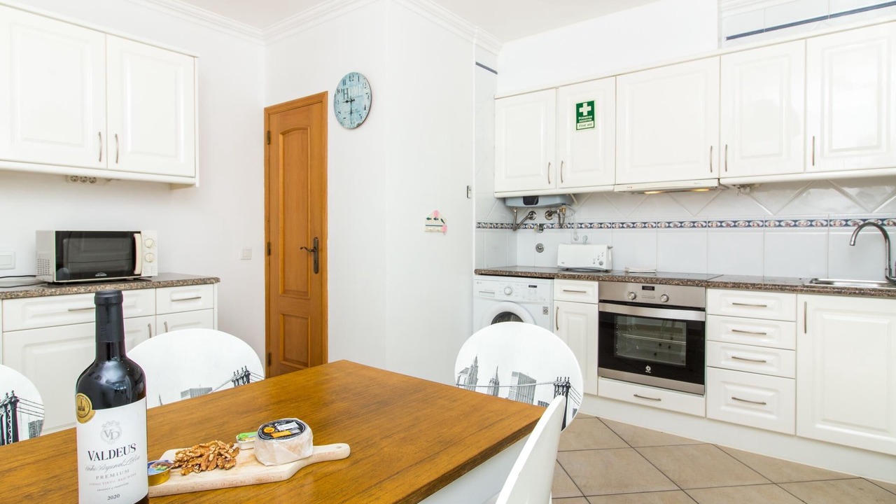 Photo of Kitchen in Oura