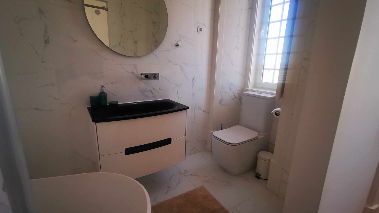 Photo of Bathroom in Cascais