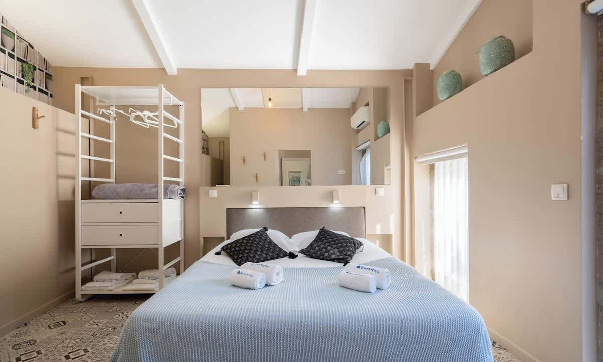 Photo of Bedroom in Lordelo do Ouro e Massarelos