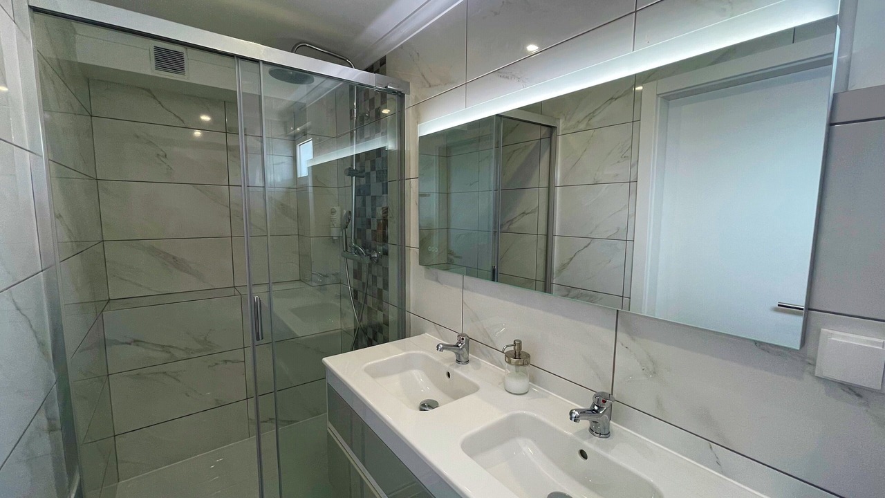 Photo of Bathroom in Salema