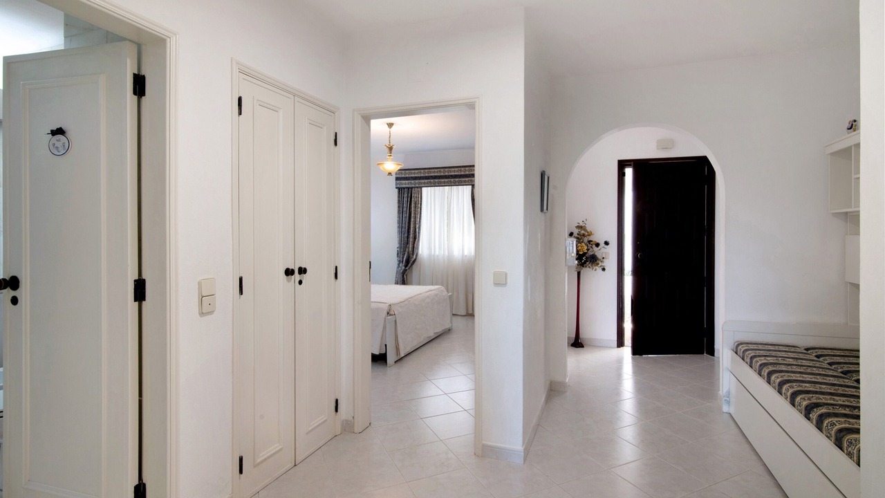 Photo of Bedroom in Alporchinhos