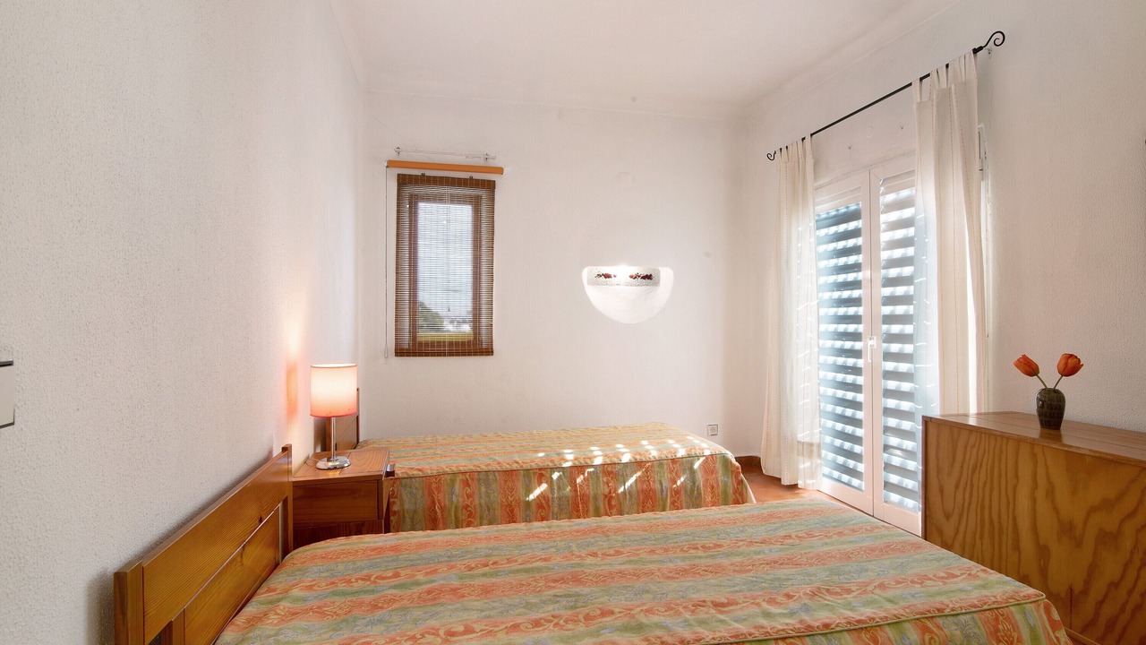 Photo of Bedroom in Alporchinhos