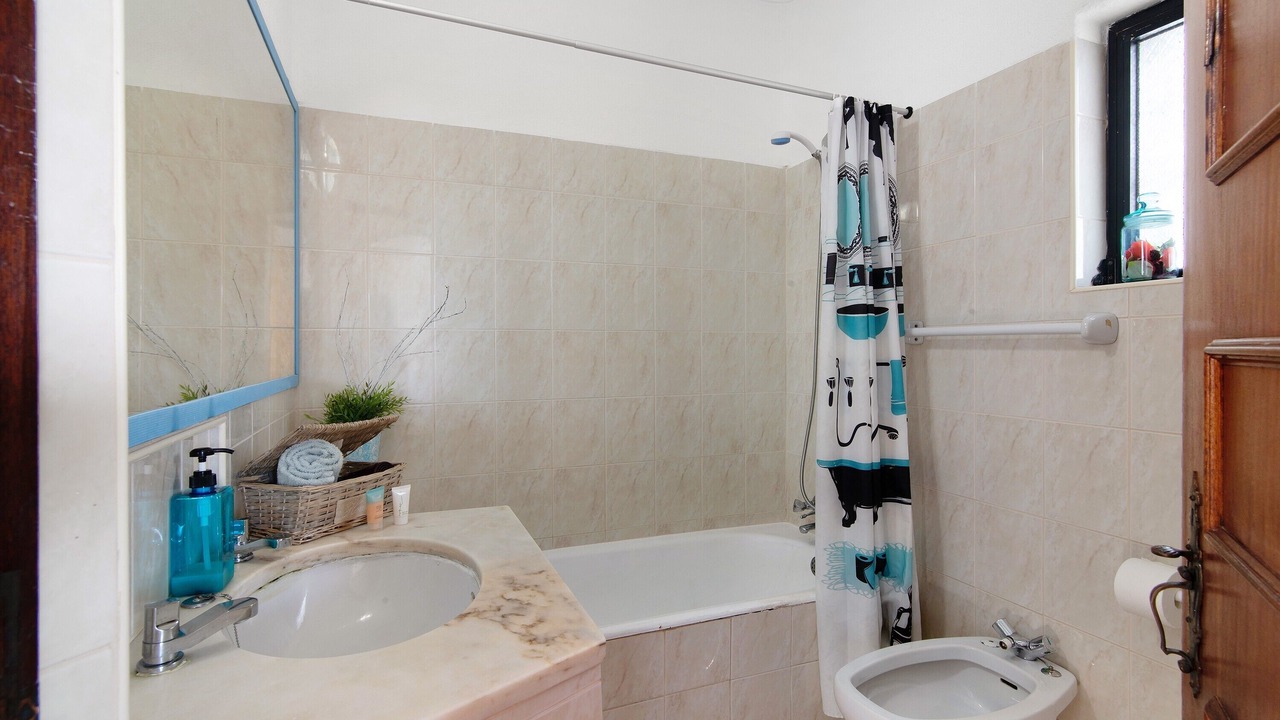 Photo of Bathroom in Alporchinhos