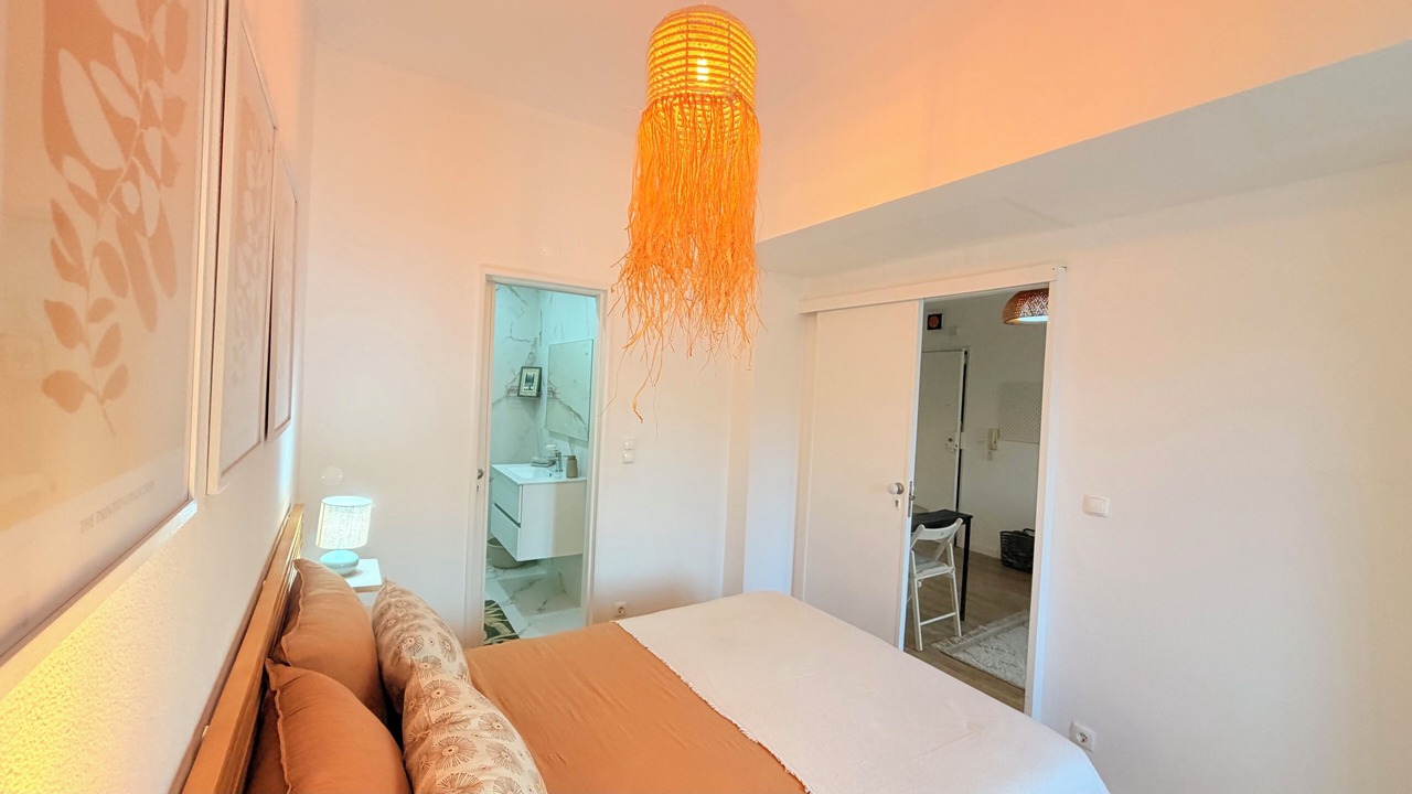 Photo of Bedroom in Cascais