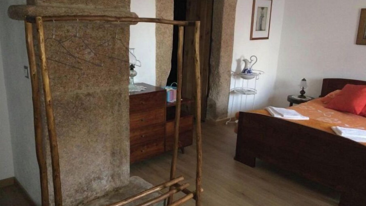 Photo of Bedroom in Alpalhao
