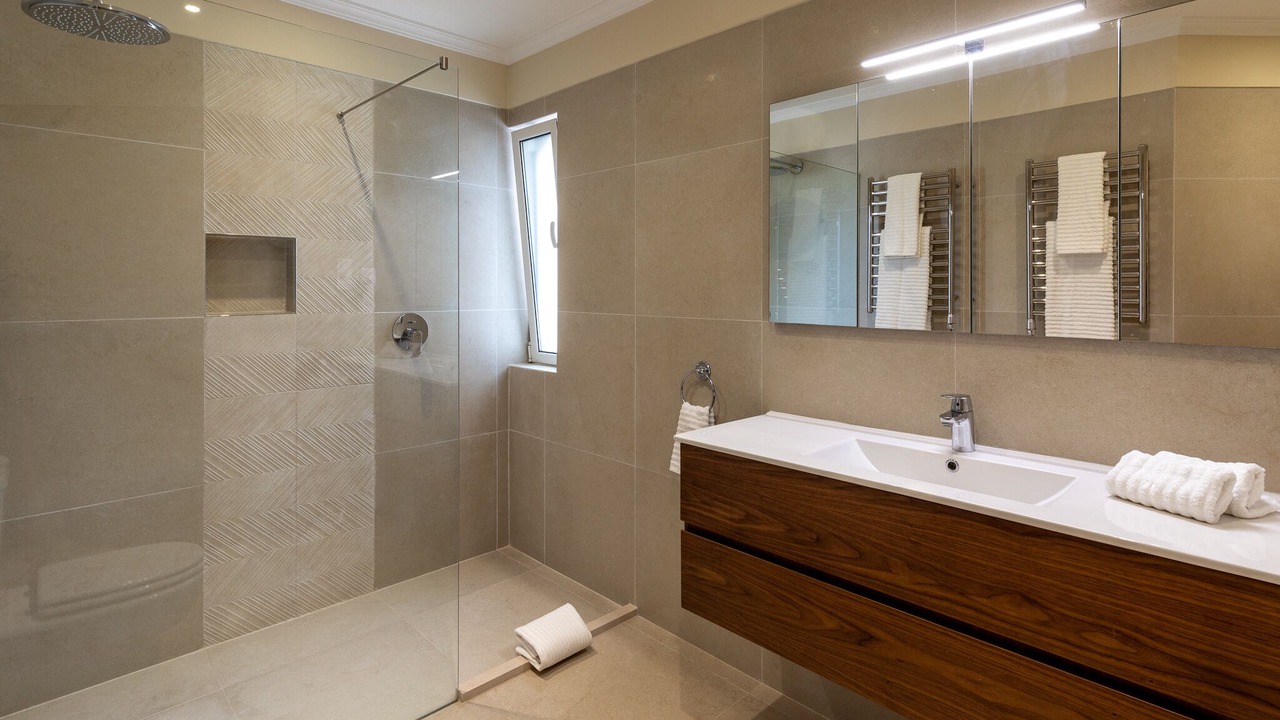 Photo of Bathroom in Almancil