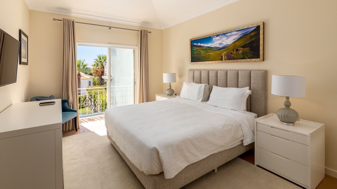 Photo of Bedroom in Almancil