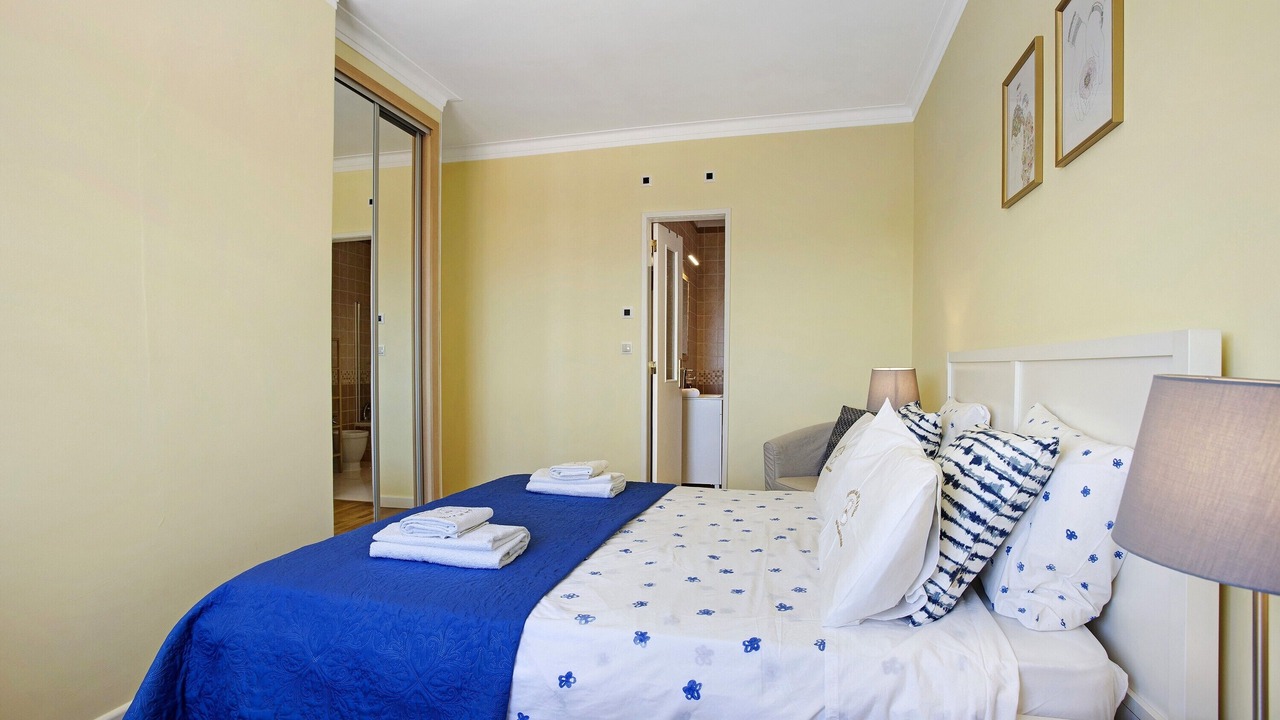 Photo of Bedroom in Portimao City Centre
