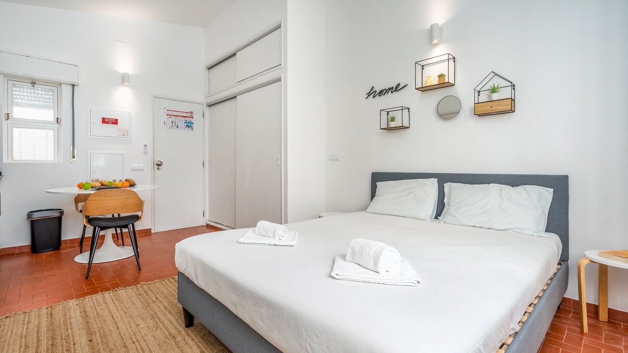 Photo of Bedroom in Peneco Beach