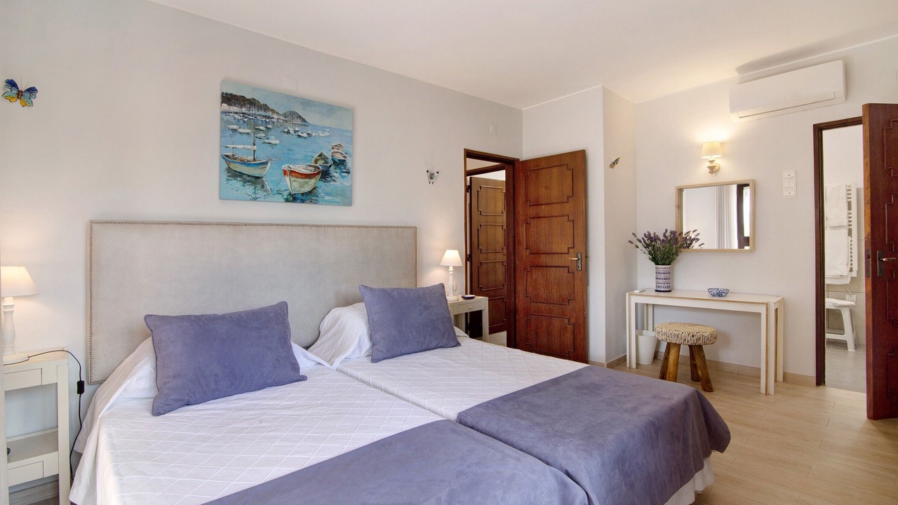 Photo of Bedroom in Vale do Lobo