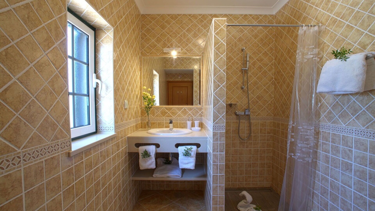 Photo of Bathroom in Caramujeira