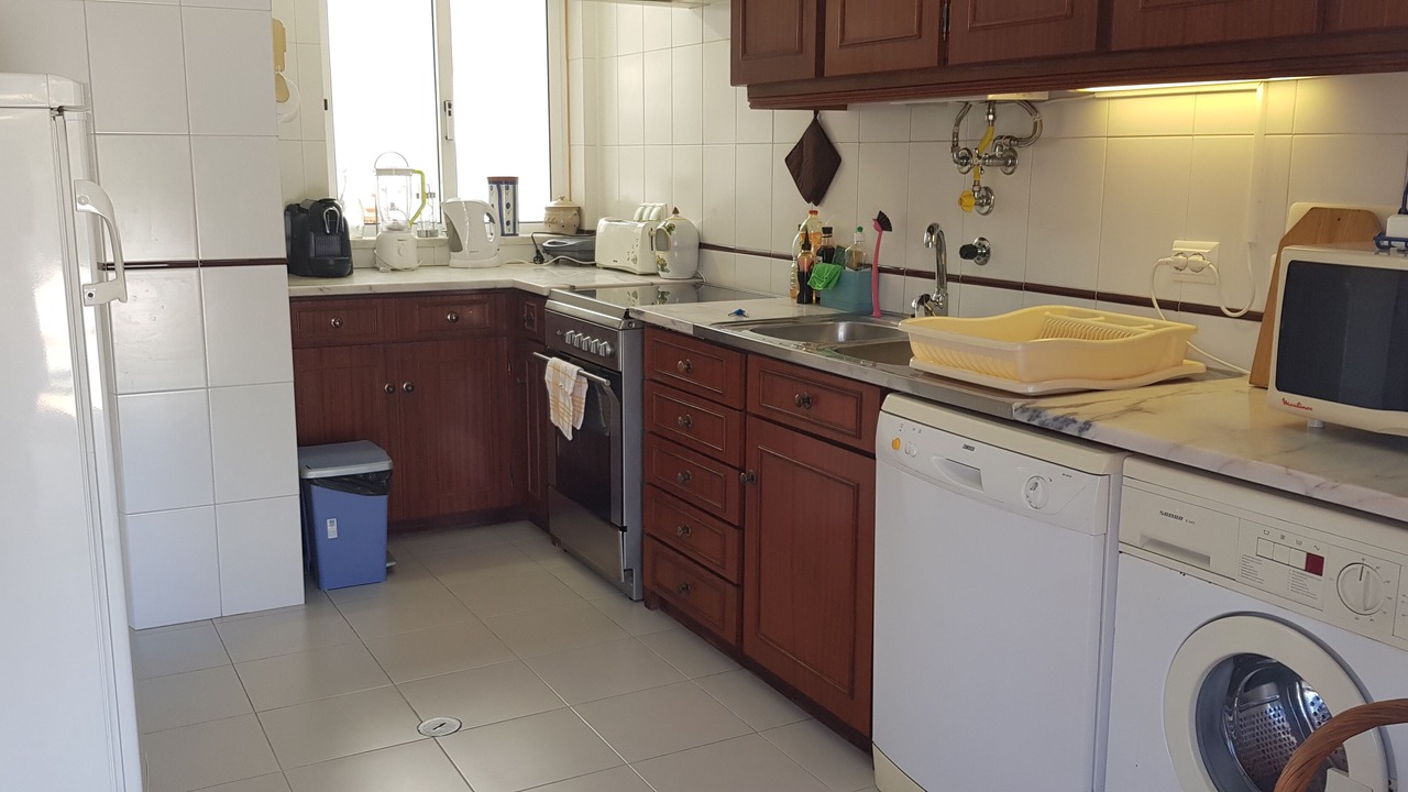 Photo of Kitchen in Lagoa e Carvoeiro