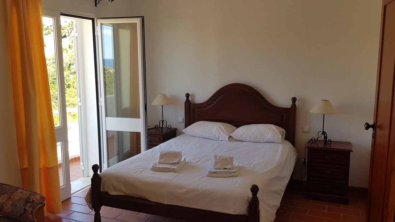Photo of Bedroom in Lagoa e Carvoeiro