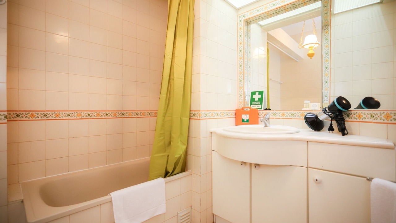 Photo of Bathroom in Sao Juliao da Figueira da Foz