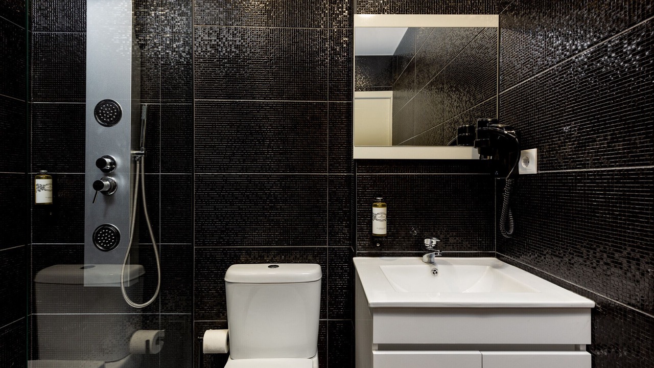 Photo of Bathroom in Santa Marinha