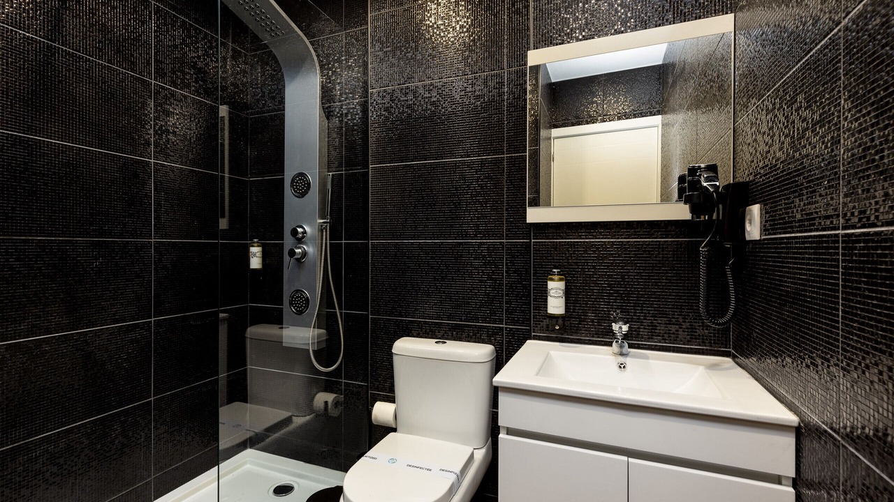 Photo of Bathroom in Santa Marinha