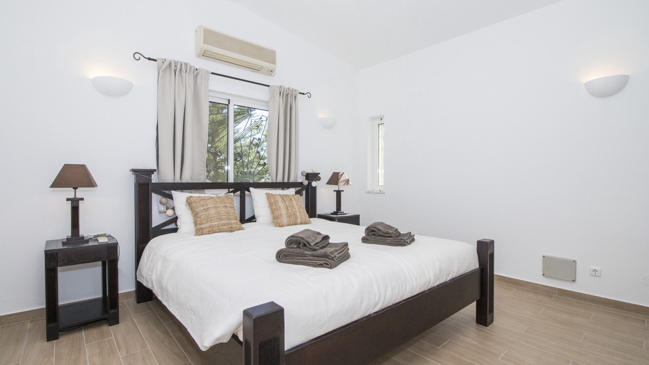 Photo of Bedroom in Sao Bras de Alportel