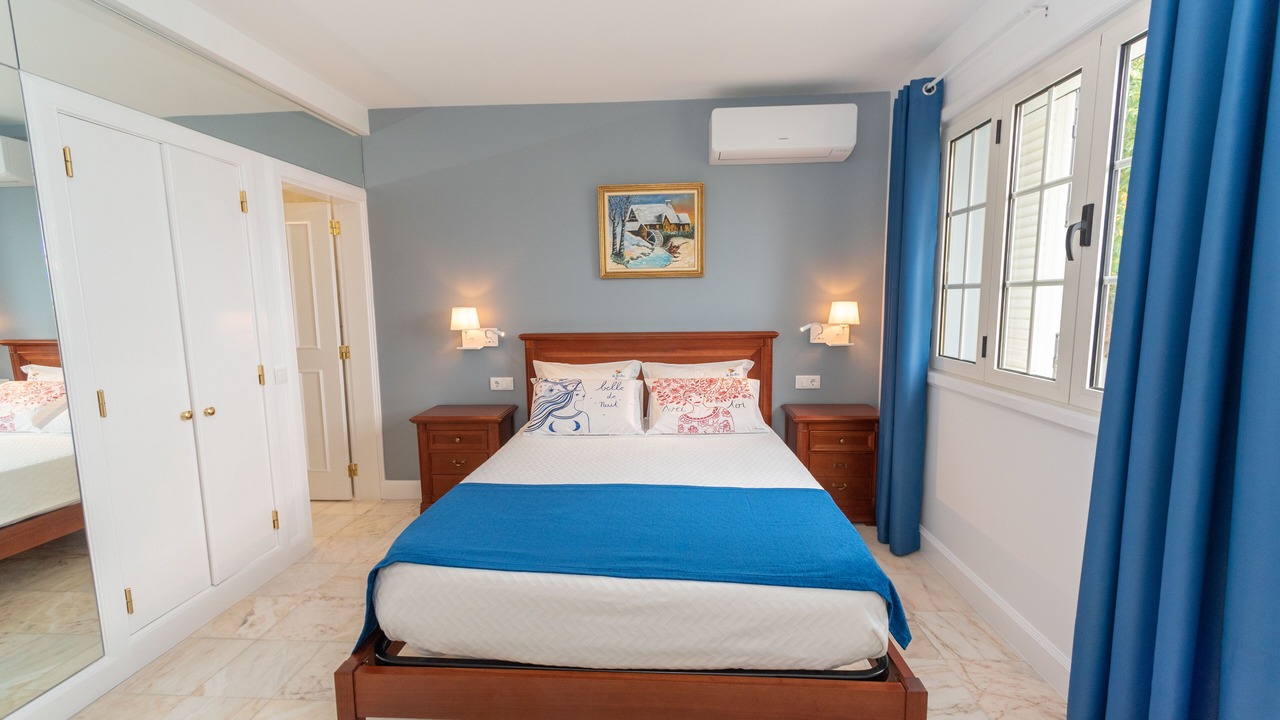 Photo of Bedroom in Canico