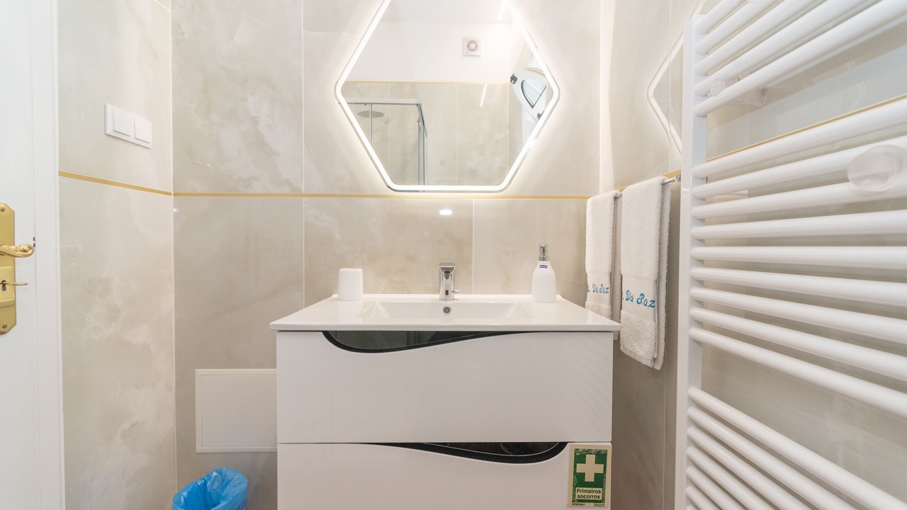 Photo of Bathroom in Canico