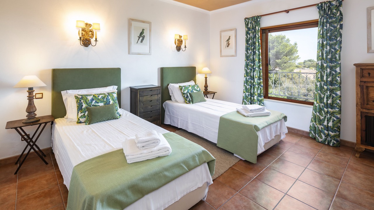 Photo of Bedroom in Lagoa e Carvoeiro