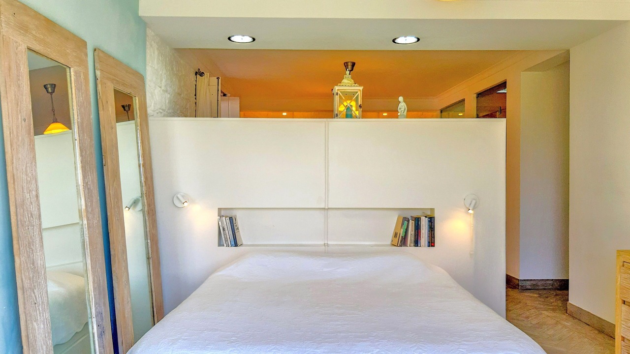 Photo of Bedroom in Colares