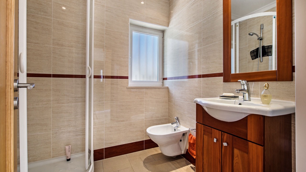 Photo of Bathroom in Patroves