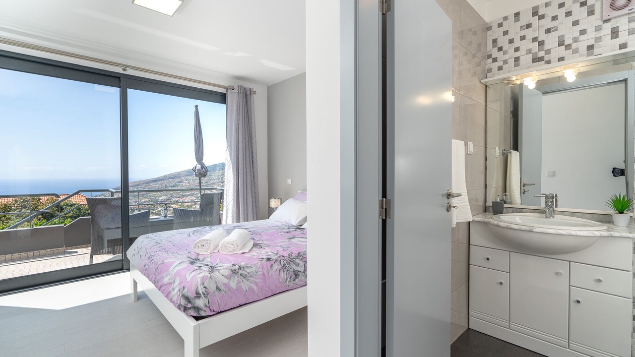 Photo of Bedroom in Arco da Calheta