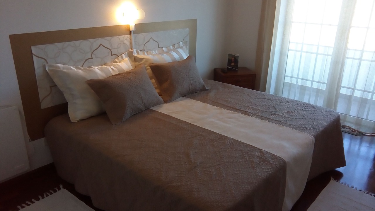 Photo of Bedroom in Peniche