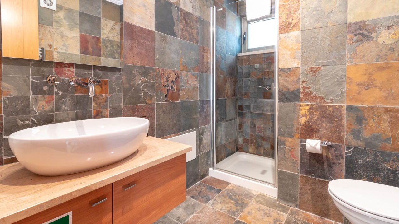 Photo of Bathroom in Ferragudo