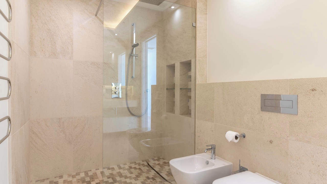 Photo of Bathroom in Ferragudo