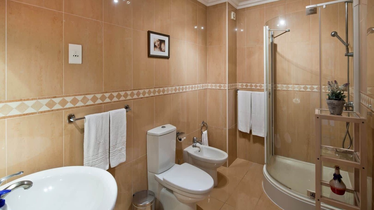 Photo of Bathroom in Ferragudo