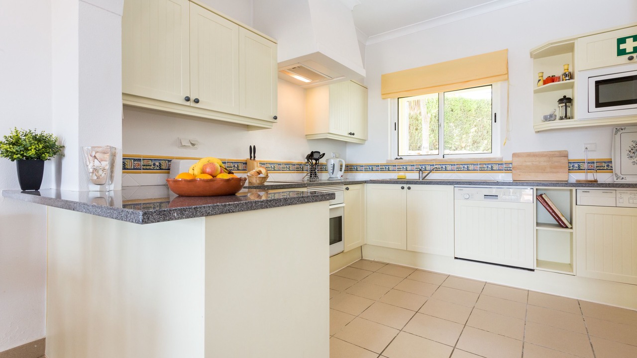 Photo of Kitchen in Meia Praia