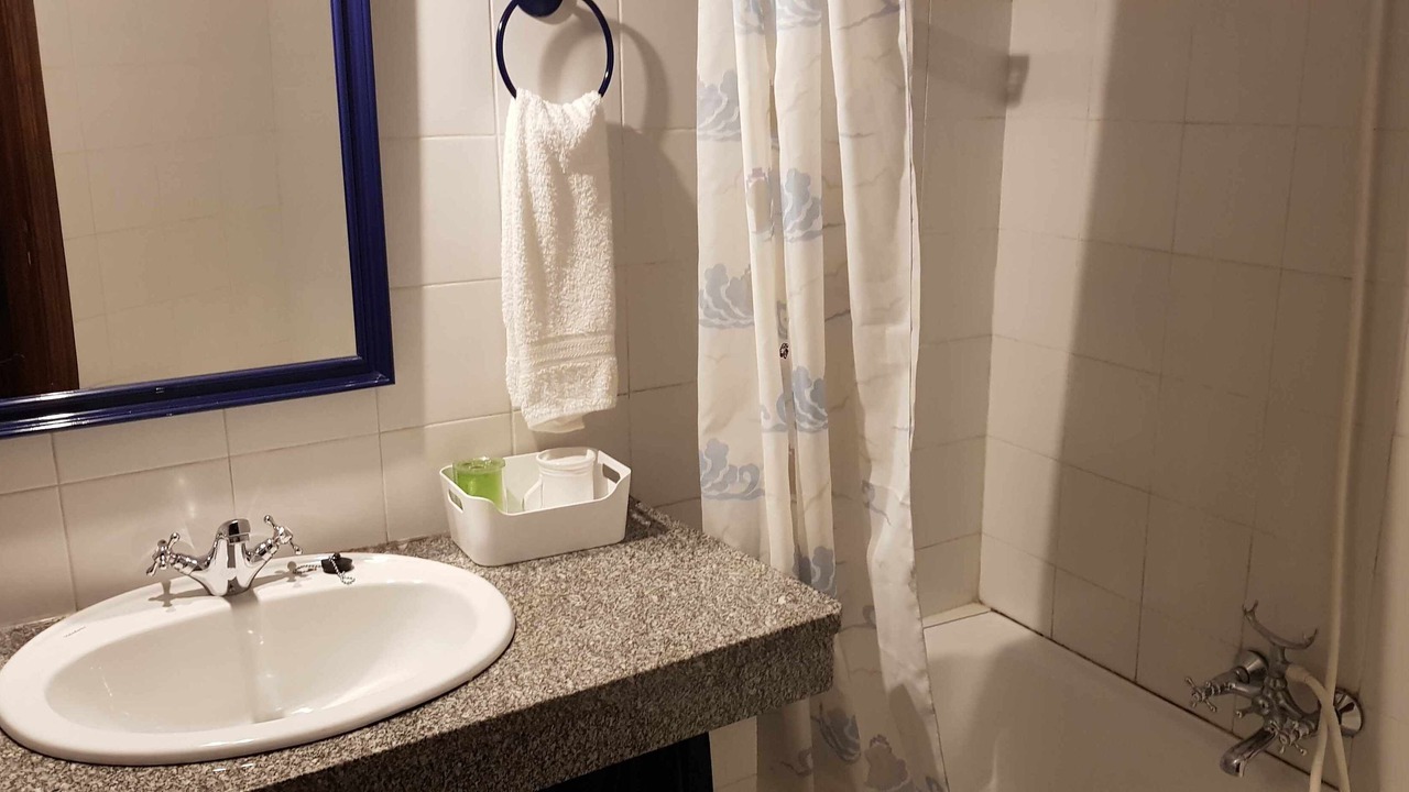 Photo of Bathroom in Gouveia