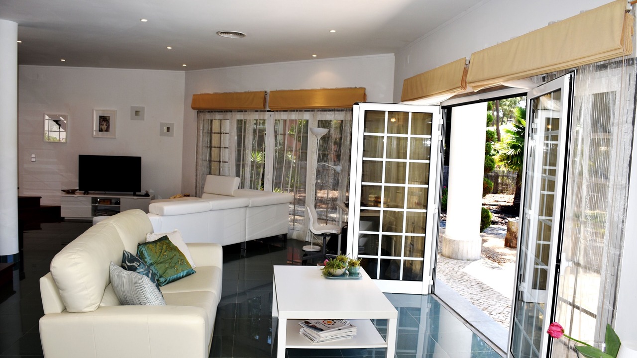 Photo of Livingroom in Charneca de Caparica e Sobreda