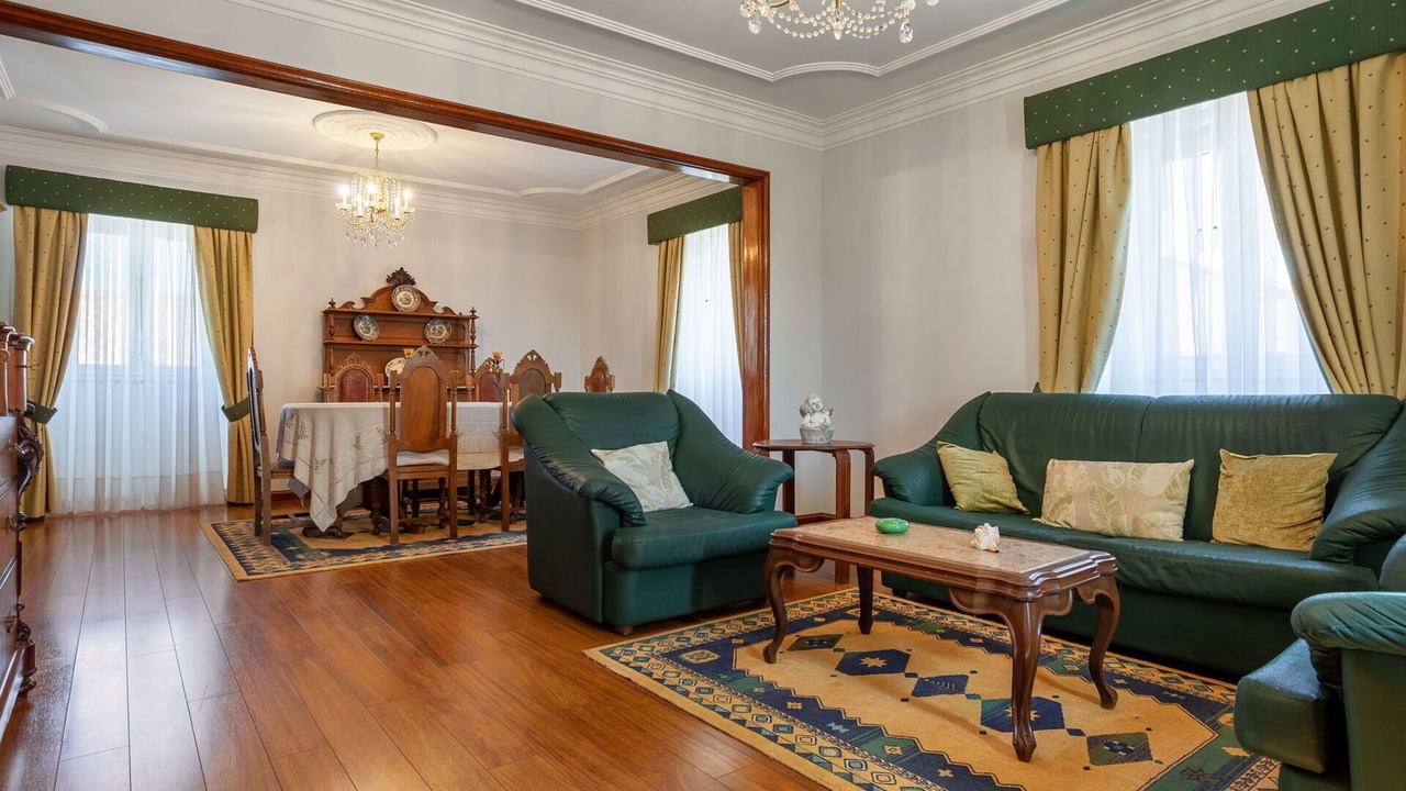 Photo of Bedroom in Rates