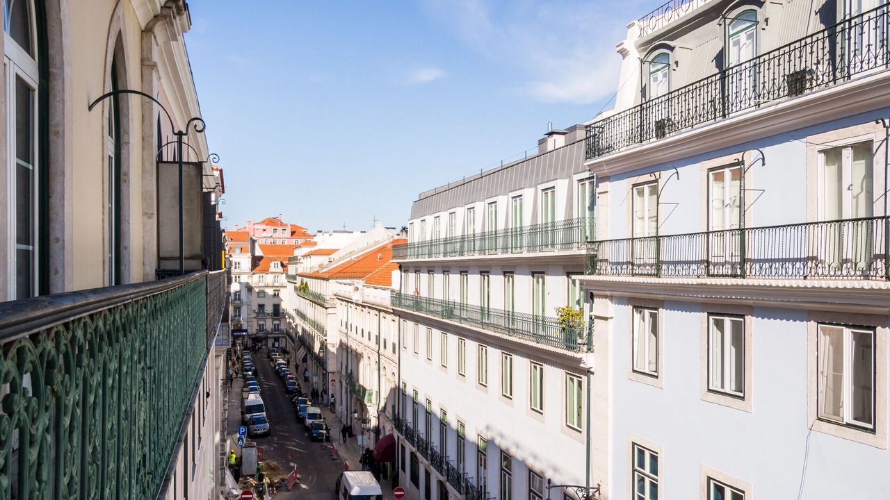 Photo of Others in Chiado