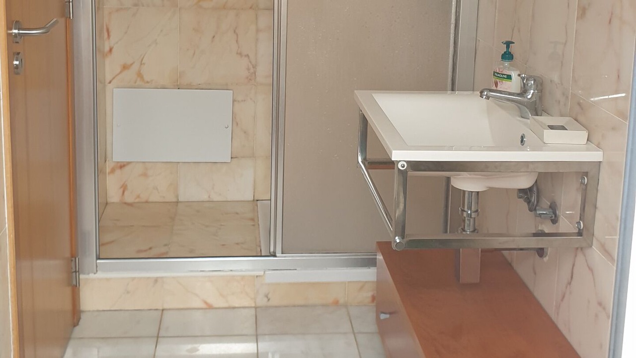 Photo of Bathroom in Aljezur