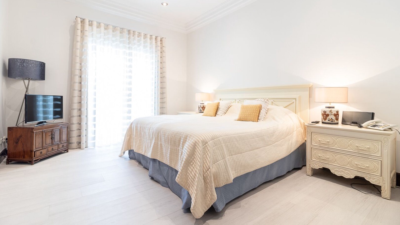 Photo of Bedroom in Almancil