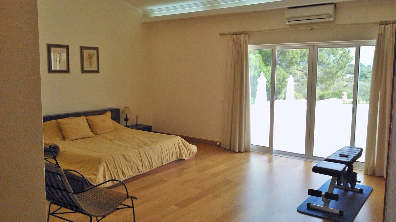 Photo of Bedroom in Almancil