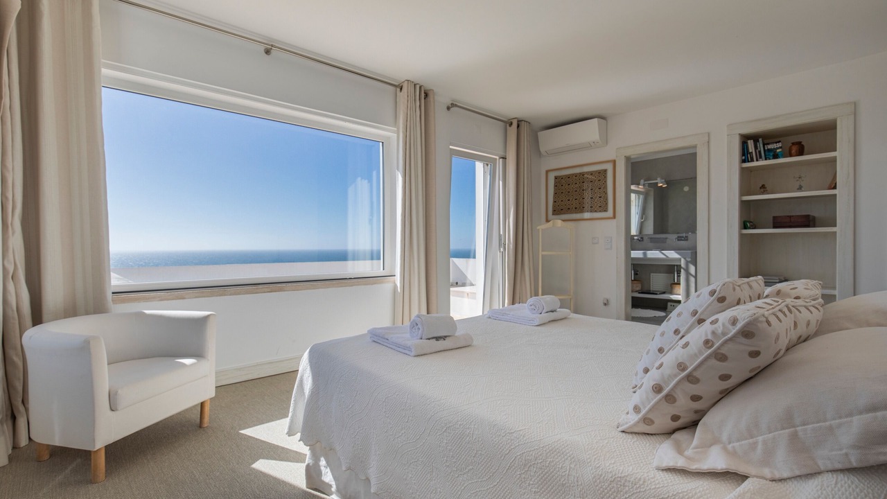 Photo of Bedroom in Colares