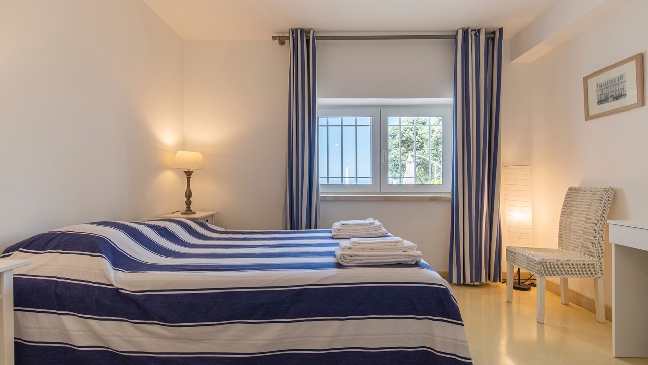 Photo of Bedroom in Colares