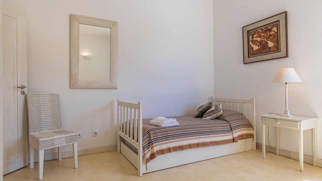 Photo of Bedroom in Colares